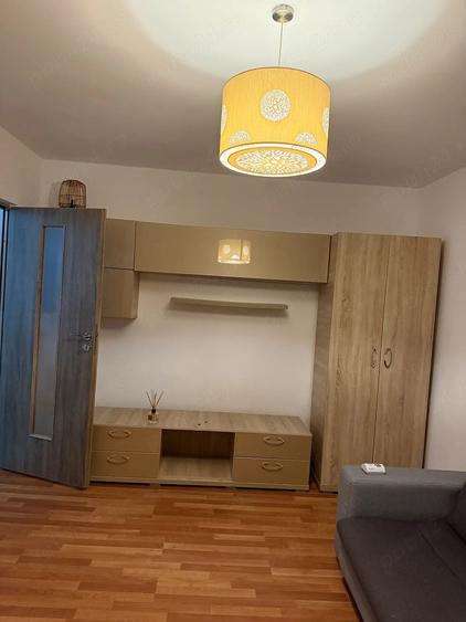 Apartament cu 2 camere decomandat în Mărăști
