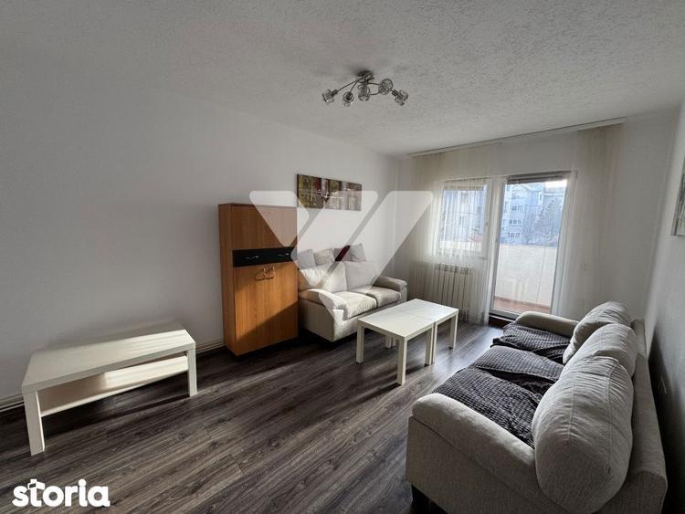 Apartament cu 3 camere decomandat în Valea Aurie