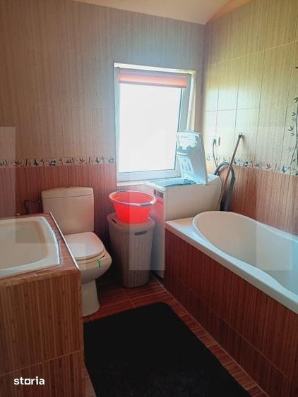 Apartament cu 3 camere decomandat în Ghiroda