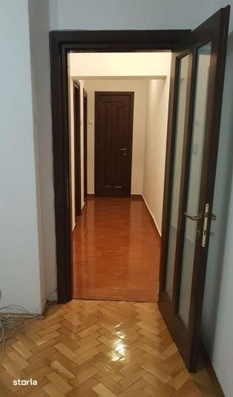 Spațiu comercial, de 85 mp, în Decebal