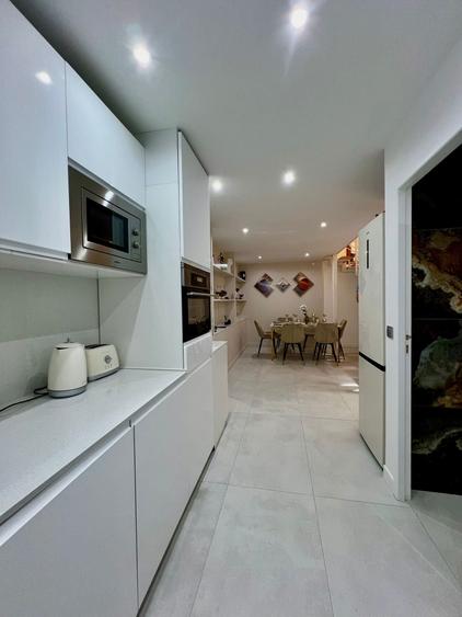 Apartament cu 3 camere în P-ța Mihai Viteazul