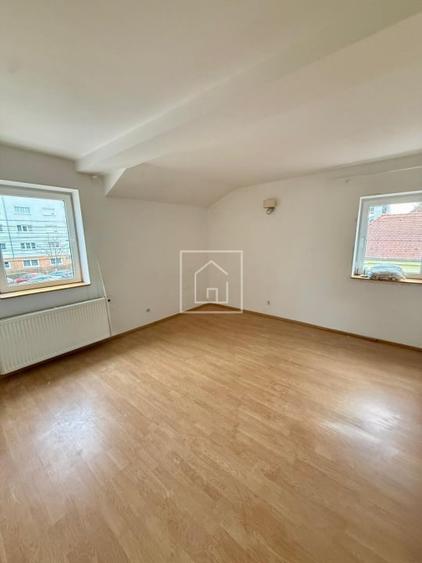 Spațiu comercial, de 81 mp, în Central