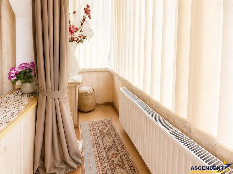 Apartament cu 3 camere decomandat în Triaj