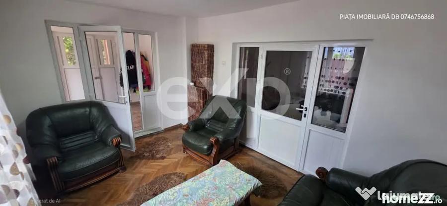 Casă cu 9 camere cu Teren 1053 Mp în Ultracentral