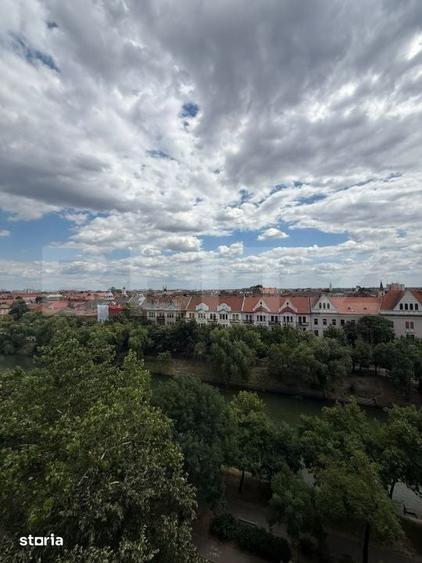 Apartament cu 3 camere decomandat în Valea Aurie