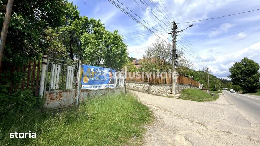 Casă cu 3 camere cu Teren 4696 Mp în Central