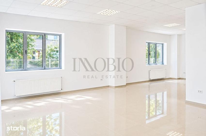 Spațiu comercial, de 131 mp, în Uverturii