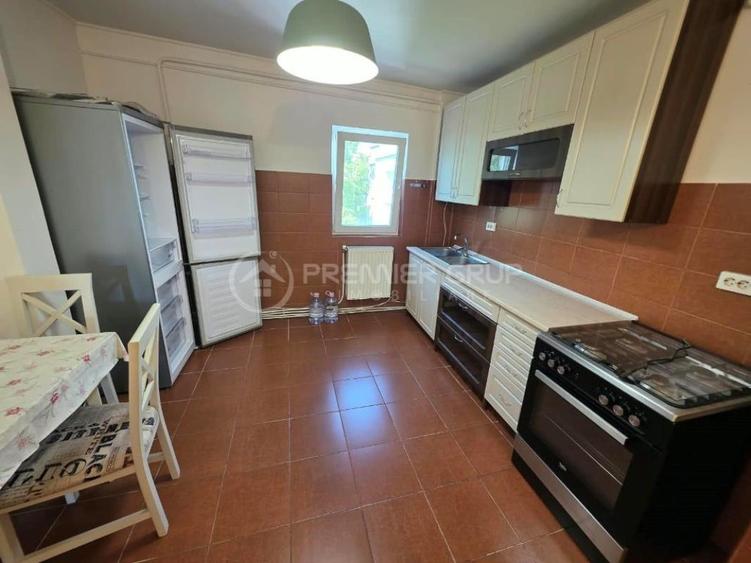 Apartament cu 2 camere decomandat în Nicolina — fotografia 1
