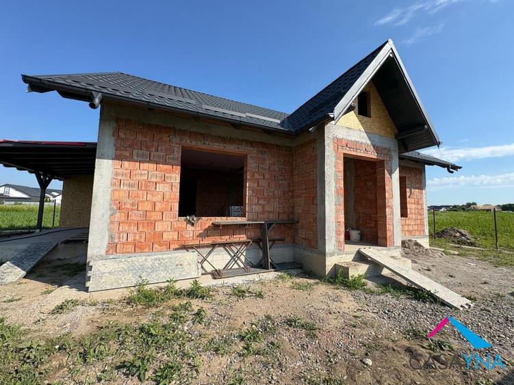 Casă individuală cu 3 camere cu Canalizare în Hemeiuș