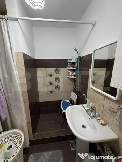 Apartament cu 2 camere semidecomandat în Micro 19