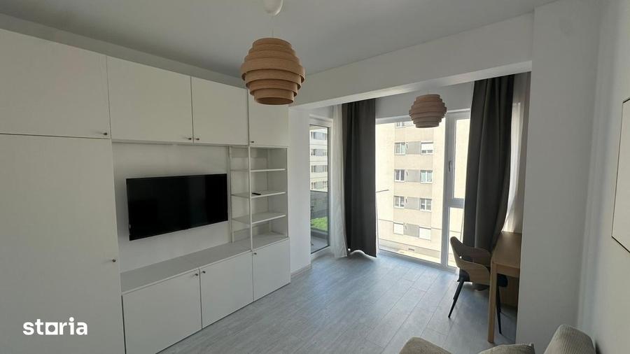 Apartament cu 3 camere, mobilat în Vest
