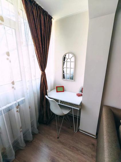 Apartament cu 2 camere semidecomandat în Micro 16