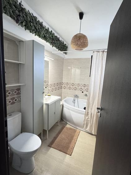 Apartament cu 2 camere decomandat în Fundeni