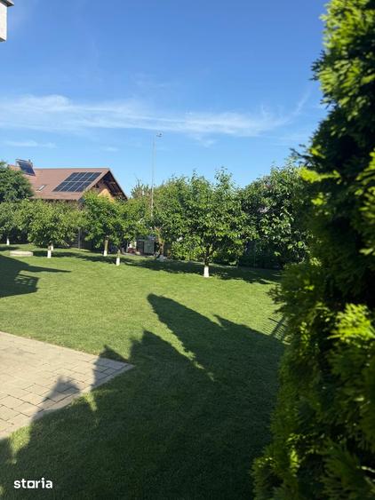 Casă cu 5 camere cu Teren 580 Mp în Central