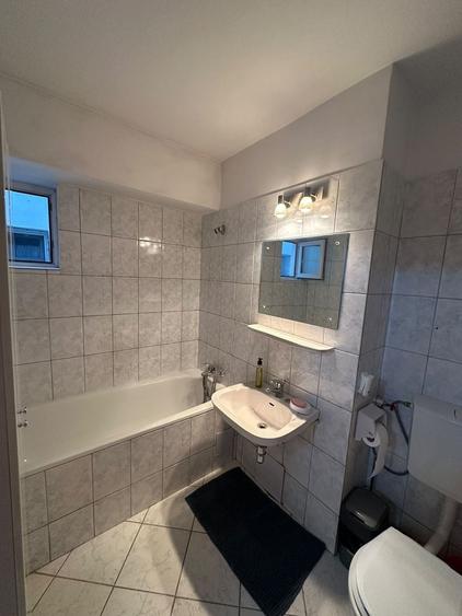 Apartament cu 3 camere decomandat, mobilat în Unirii