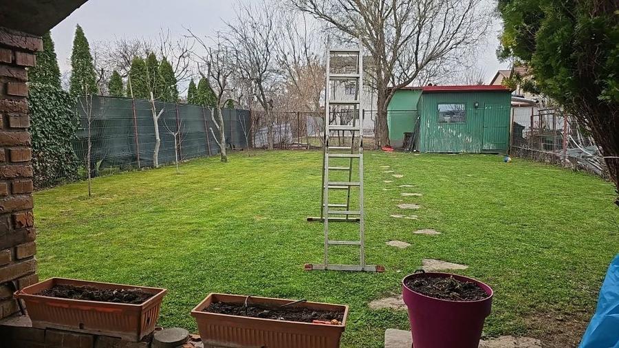 Casă cu 3 camere în Central