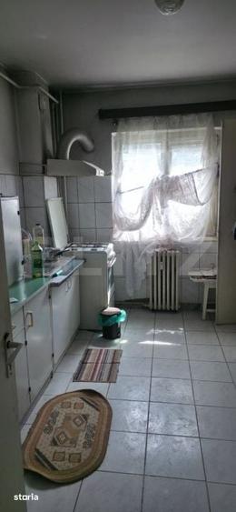 Apartament cu 2 camere decomandat în Republicii