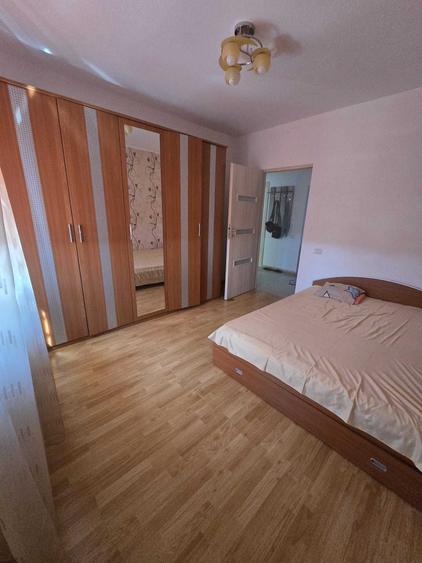Apartament cu 2 camere semidecomandat în Lacul Morii