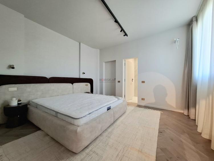 Apartament cu 4 camere decomandat, mobilat în Unirii