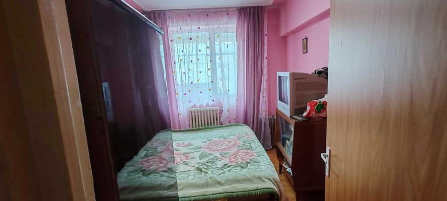 Vand apartament 3 camere Baciului decomandat - 4