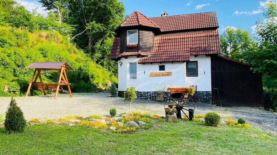 Casă cu 3 camere în Porumbacu de Sus