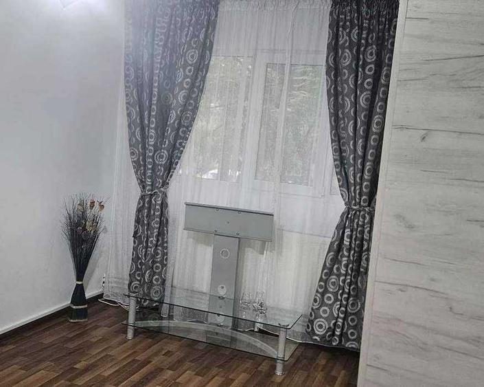 Garsonieră decomandată în Siderurgiștilor