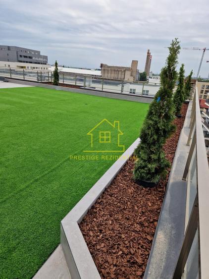 Penthouse cu 4 camere decomandat în Theodor Pallady