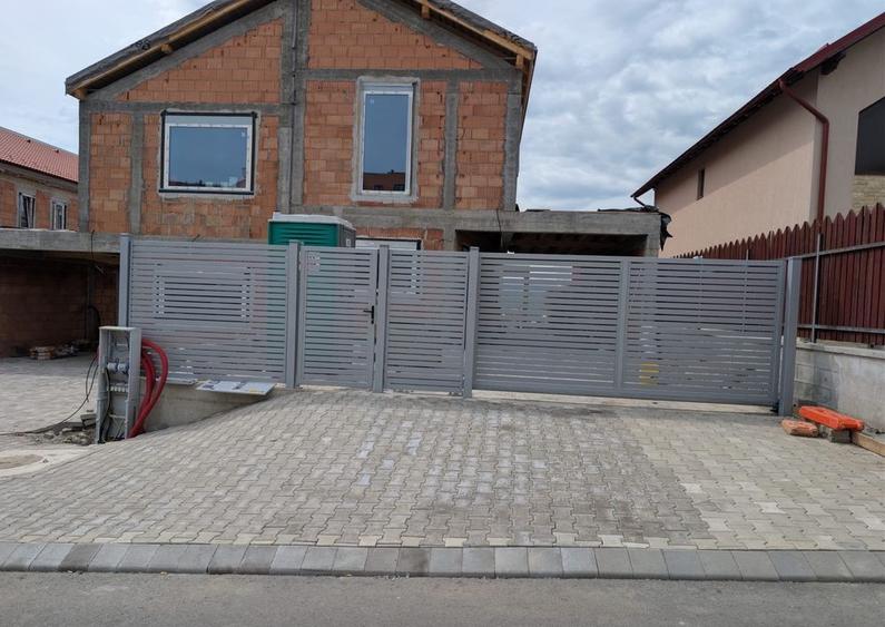 Duplex cu 4 camere cu Canalizare în Iris