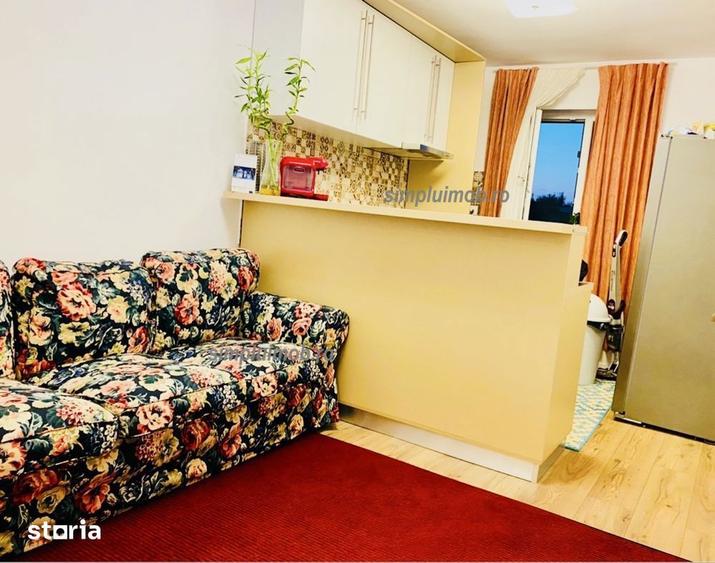 Apartament cu 3 camere decomandat, mobilat în Crângași
