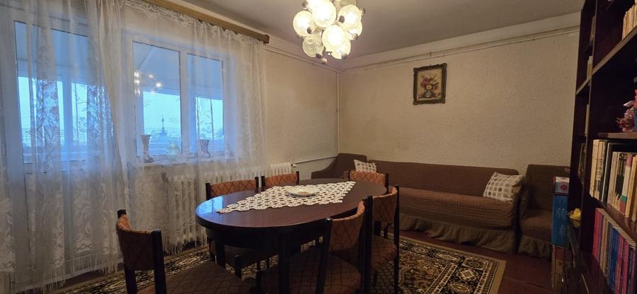 Apartament cu 4 camere decomandat, mobilat în Baraolt