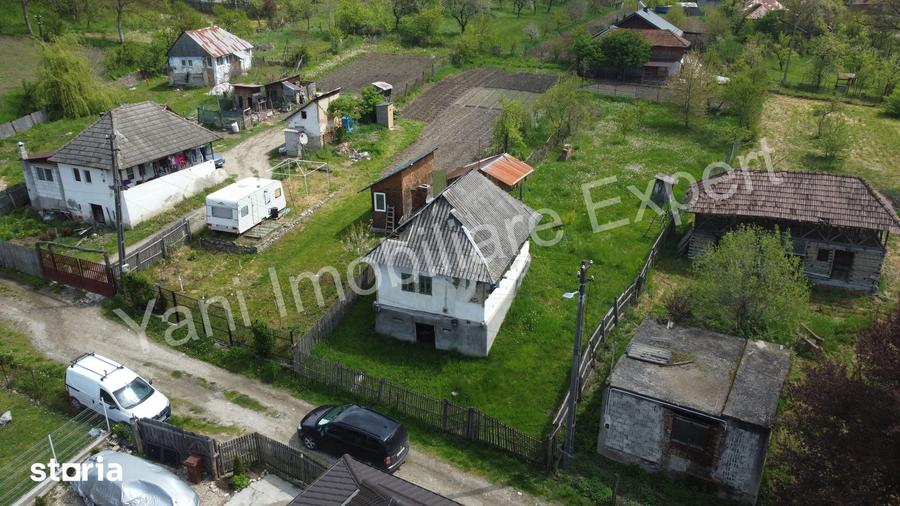 Casă cu 2 camere cu Teren 685 Mp în Mălureni