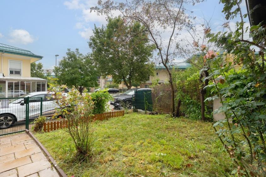 Casă individuală cu 4 camere cu Piscina în Ștefăneștii de Jos