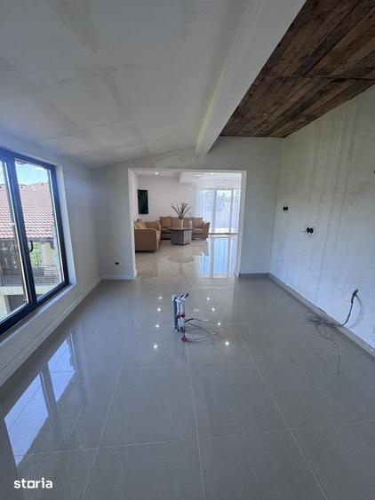 Apartament cu 5 camere în Central
