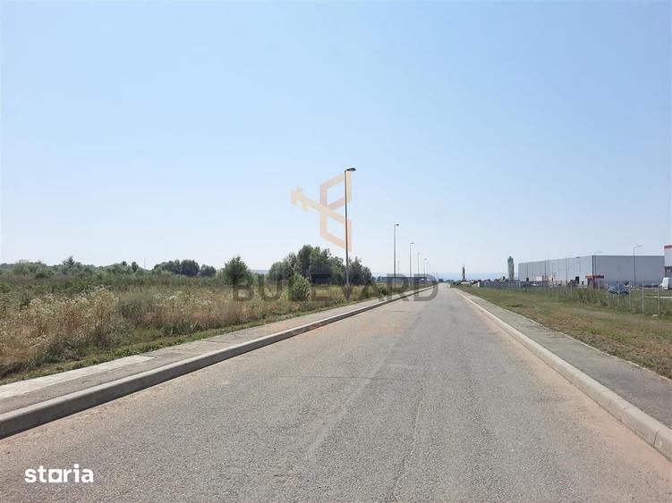 Teren de 4137 mp, în Jucu