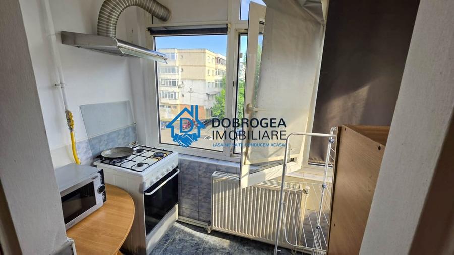 Apartament cu 2 camere decomandat, mobilat în E3