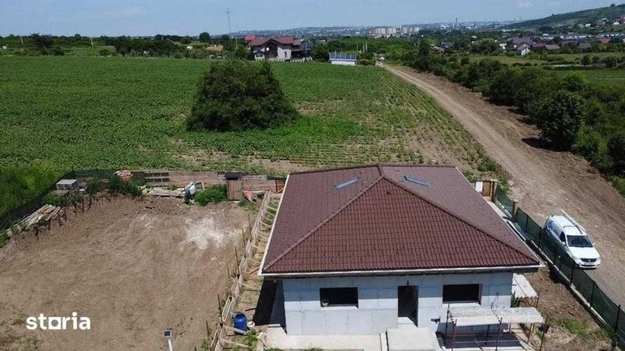 Casă cu 3 camere cu Teren 90 Mp în Lunca Cetățuii