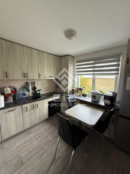 Duplex cu 3 camere cu Canalizare în Sud