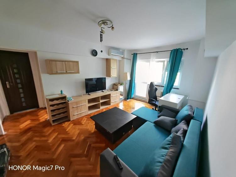 Apartament cu 2 camere semidecomandat în Brâncoveanu