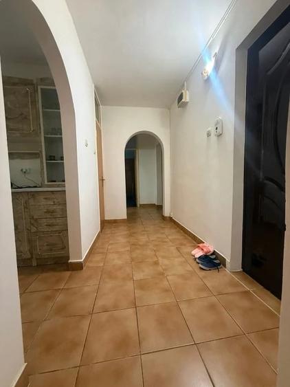 Apartament cu 3 camere decomandat în Dallas