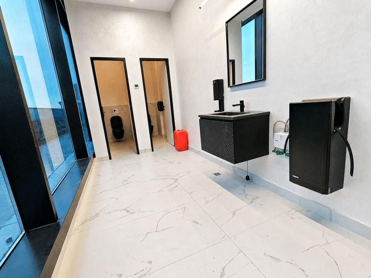 Birou, de 1,647.4000244141 mp, în Calea Turzii