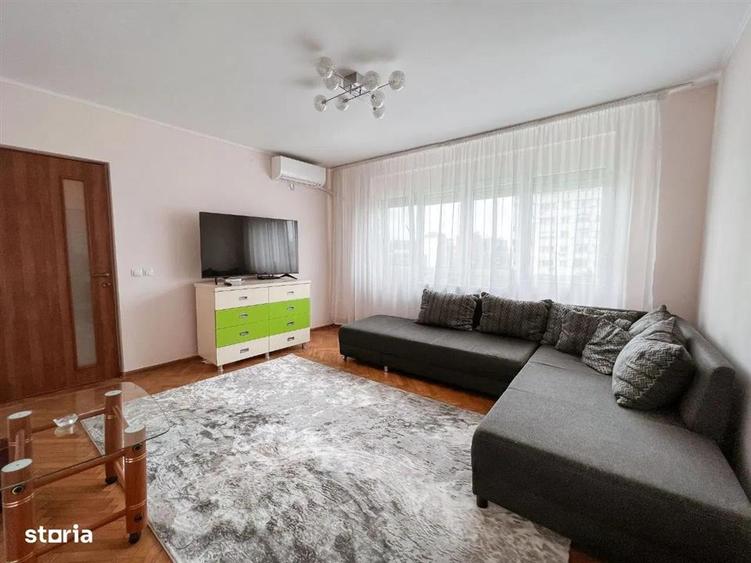 Apartament cu 2 camere semidecomandat în Podu Roș