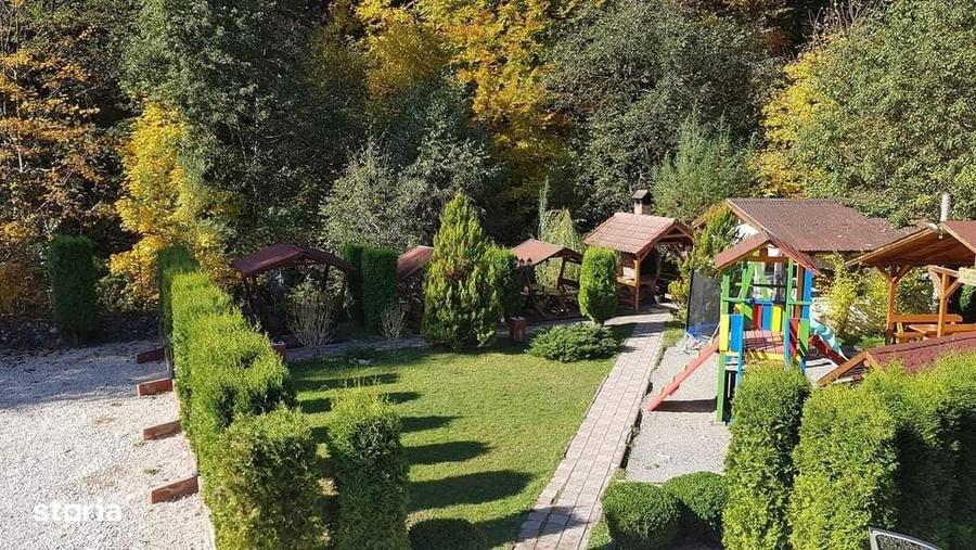 Casă cu 4 camere în Moieciu