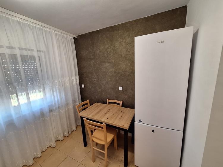 Apartament cu 2 camere semidecomandat în Iosia