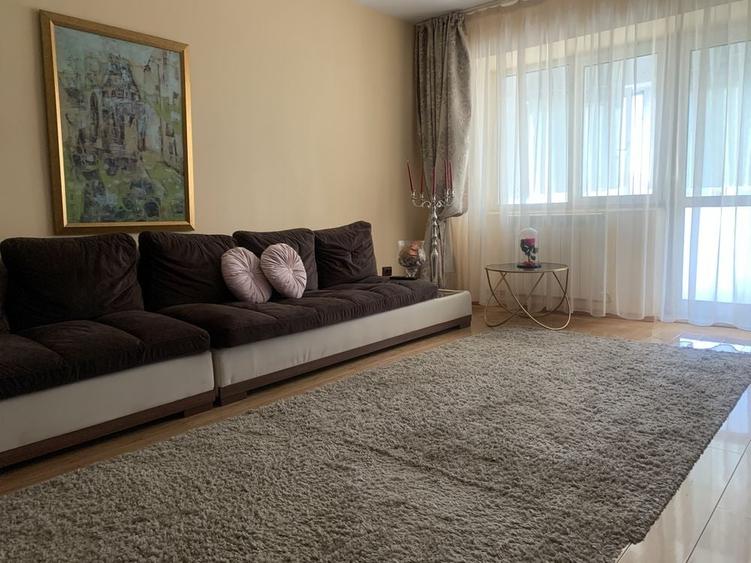Apartament cu 3 camere decomandat în Nicolae Bălcescu
