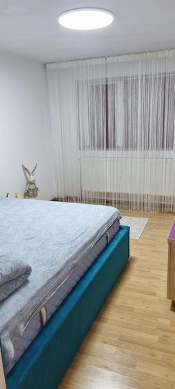 Apartament cu 2 camere decomandat în Micro 5