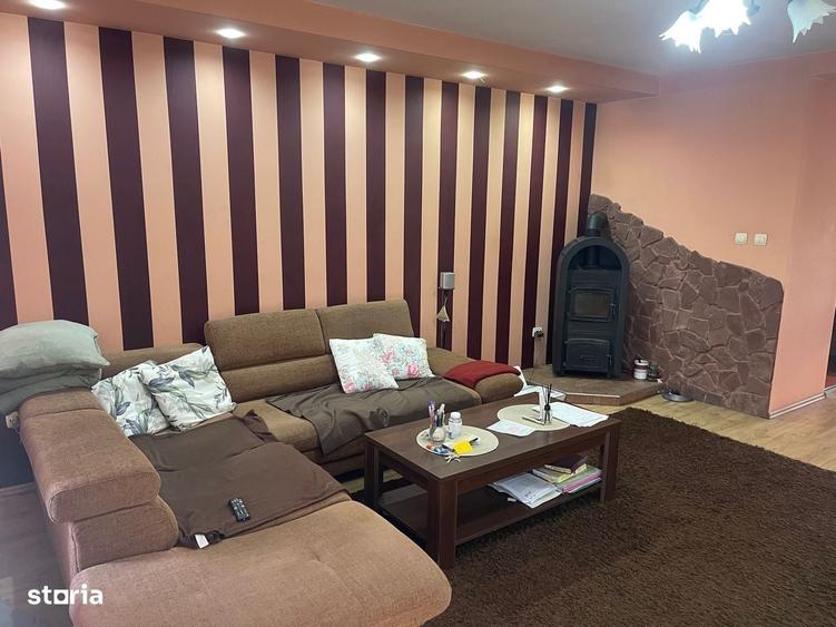 Casă cu 3 camere în Cloșca