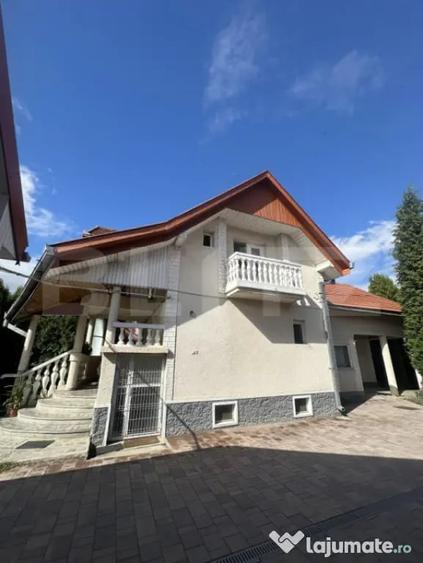 Casă cu 5 camere cu Teren 1100 Mp în Lucian Blaga