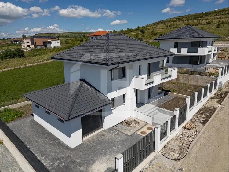 Casă cu Teren 500 Mp în Chinteni