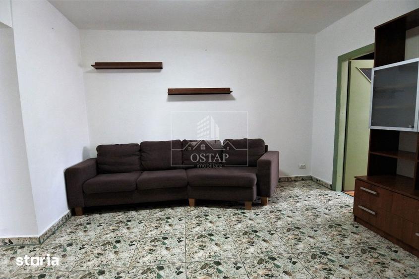 Apartament cu 3 camere decomandat, mobilat în Cornișa