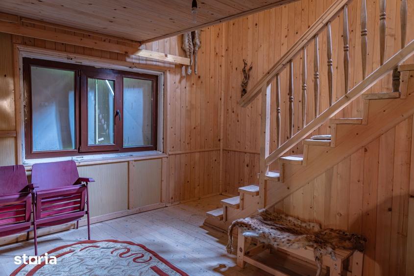 Casă cu Teren 2700 Mp în Brusturoasa